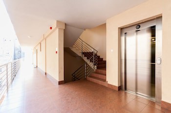 Corvin Plaza Apartments And Suites