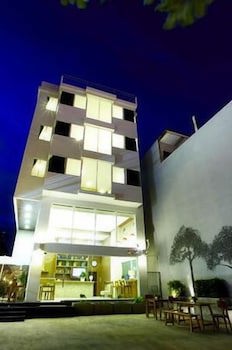 The Loft 77 Hotel