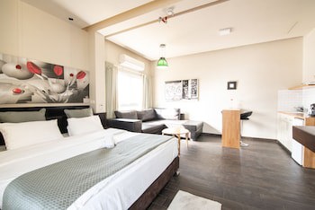 27 Montefiore Tlv