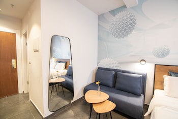 27 Montefiore Tlv