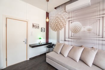 27 Montefiore Tlv