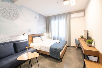 27 Montefiore Tlv
