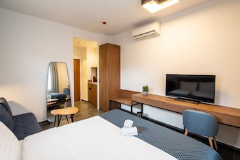 27 Montefiore Tlv