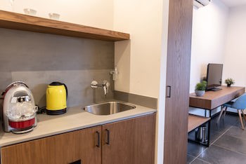 27 Montefiore Tlv