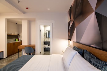 27 Montefiore Tlv