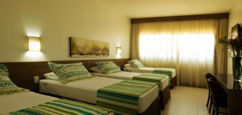 Hotel Canarius De Gravata