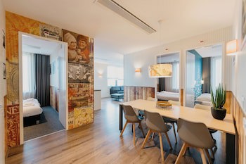 Amsterdam Id Aparthotel
