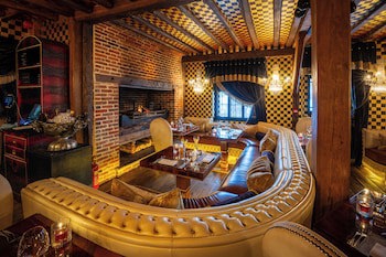 Crazy Bear Hotel-Beaconsfield