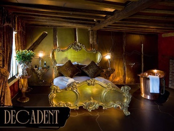 Crazy Bear Hotel-Beaconsfield