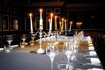 Crazy Bear Hotel-Beaconsfield