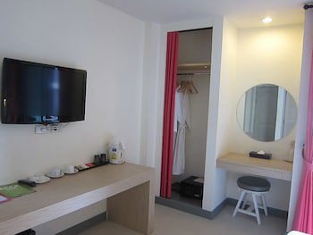 Acca Patong Apartments