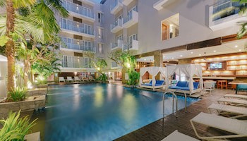 Grand Ixora Kuta Resort