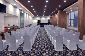 Grand Mercure Jakarta Harmoni
