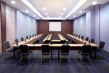 Grand Mercure Jakarta Harmoni