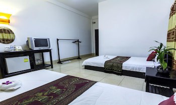 Bou Savy Guesthouse