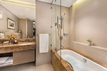 Dusit Thani Abu Dhabi
