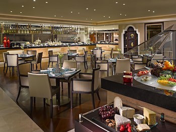 Dusit Thani Abu Dhabi