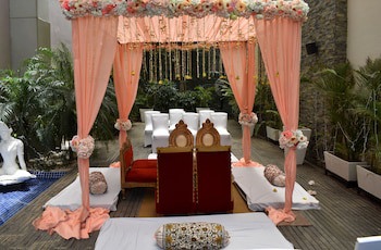 Doubletree By Hilton Gurugram Baani Square