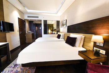 Doubletree By Hilton Gurugram Baani Square