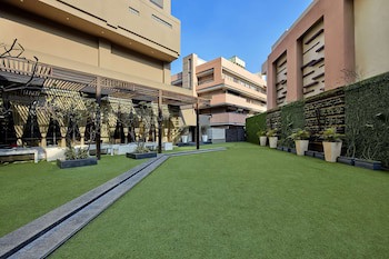 Doubletree By Hilton Gurugram Baani Square