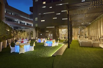 Doubletree By Hilton Gurugram Baani Square