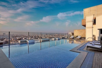Doubletree By Hilton Gurugram Baani Square