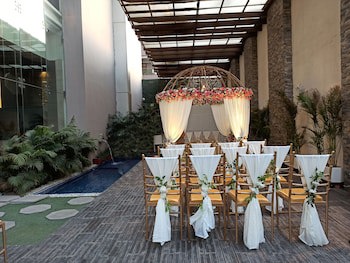 Doubletree By Hilton Gurugram Baani Square