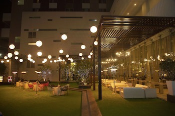 Doubletree By Hilton Gurugram Baani Square
