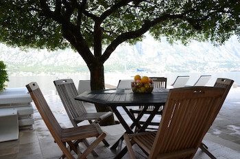Galathea Hotel
