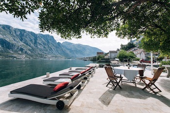 Galathea Hotel