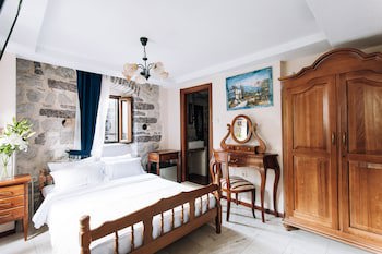 Galathea Hotel