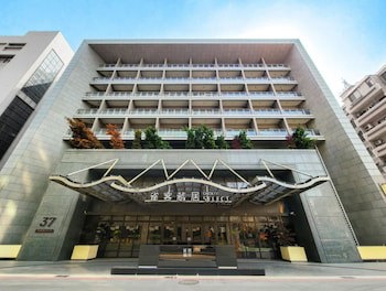 Check Inn Select Taichung Dadun