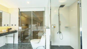 Check Inn Select Taichung Dadun