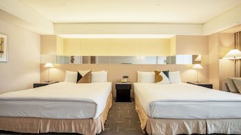 Check Inn Select Taichung Dadun