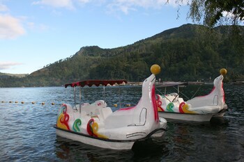 Pandu Lakeside Hotel Parapat - Toba Lake