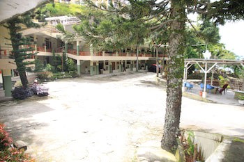 Pandu Lakeside Hotel Parapat - Toba Lake