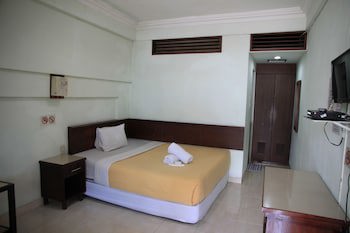Pandu Lakeside Hotel Parapat - Toba Lake