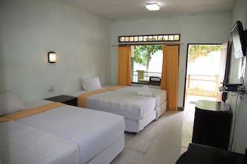 Pandu Lakeside Hotel Parapat - Toba Lake