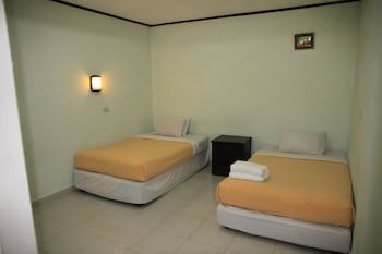 Pandu Lakeside Hotel Parapat - Toba Lake