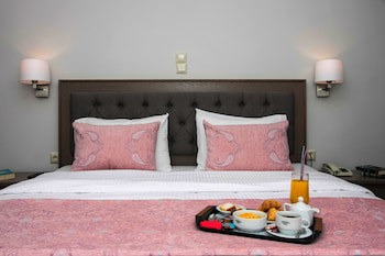 Green Hill Hotel