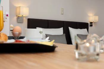 Green Hill Hotel