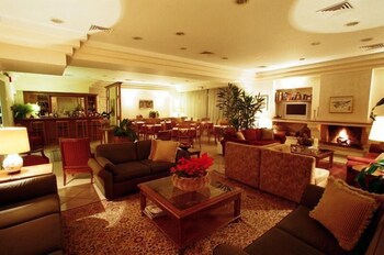 Green Hill Hotel