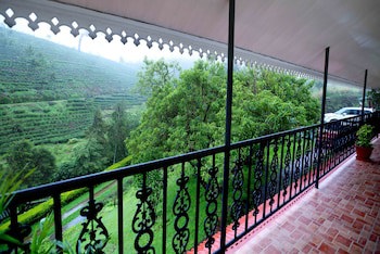 Camelot Resort