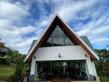 Camelot Resort