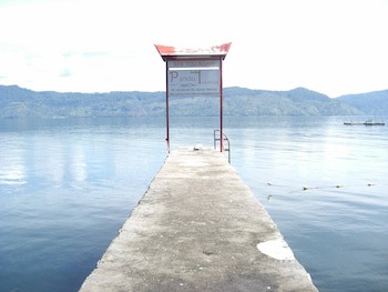 Pandu Lakeside Hotel Tuktuk