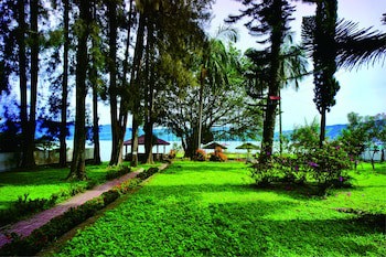 Pandu Lakeside Hotel Tuktuk