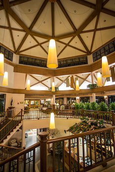 Maneechan Resort & Sport Club