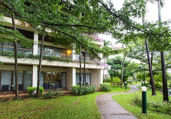 Maneechan Resort & Sport Club