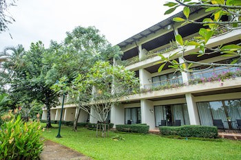 Maneechan Resort & Sport Club