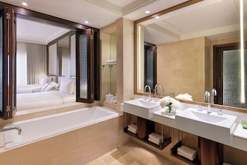 The Ritz-Carlton Abu Dhabi, Grand Canal fotoğrafı